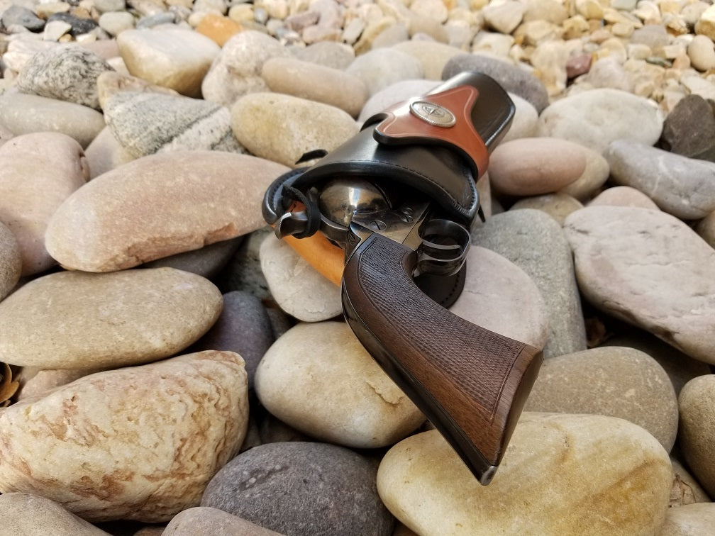 THE TRAVELER REVOLVER HOLSTER