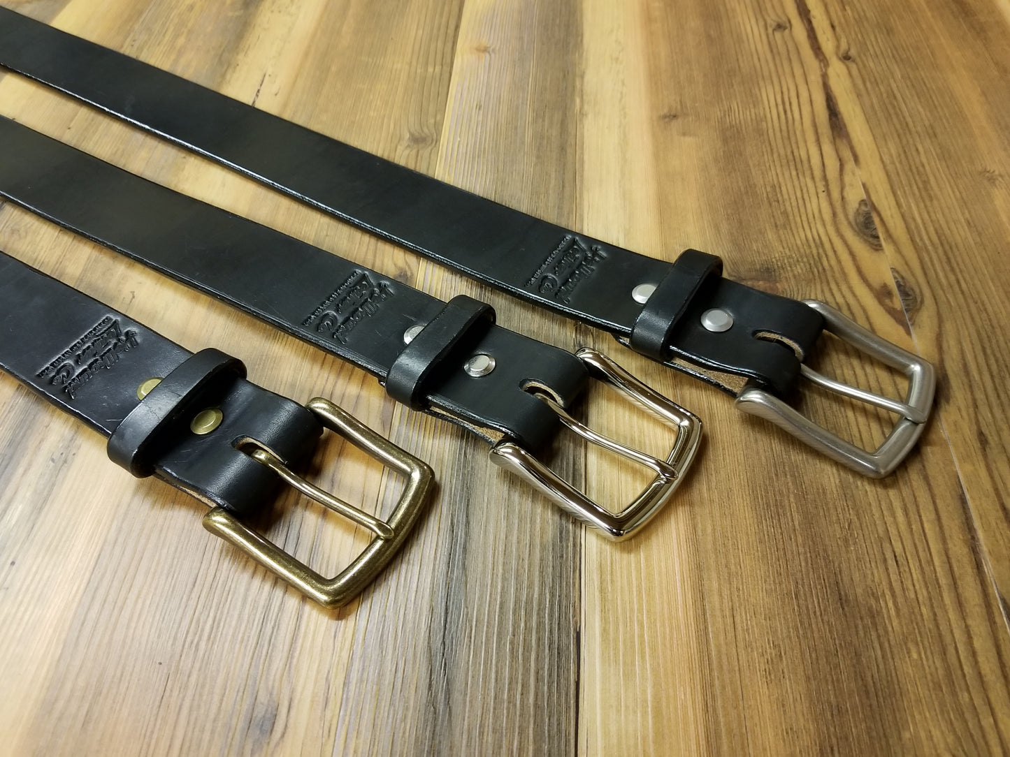 THE AMERICAN CLASSIC in BLACK