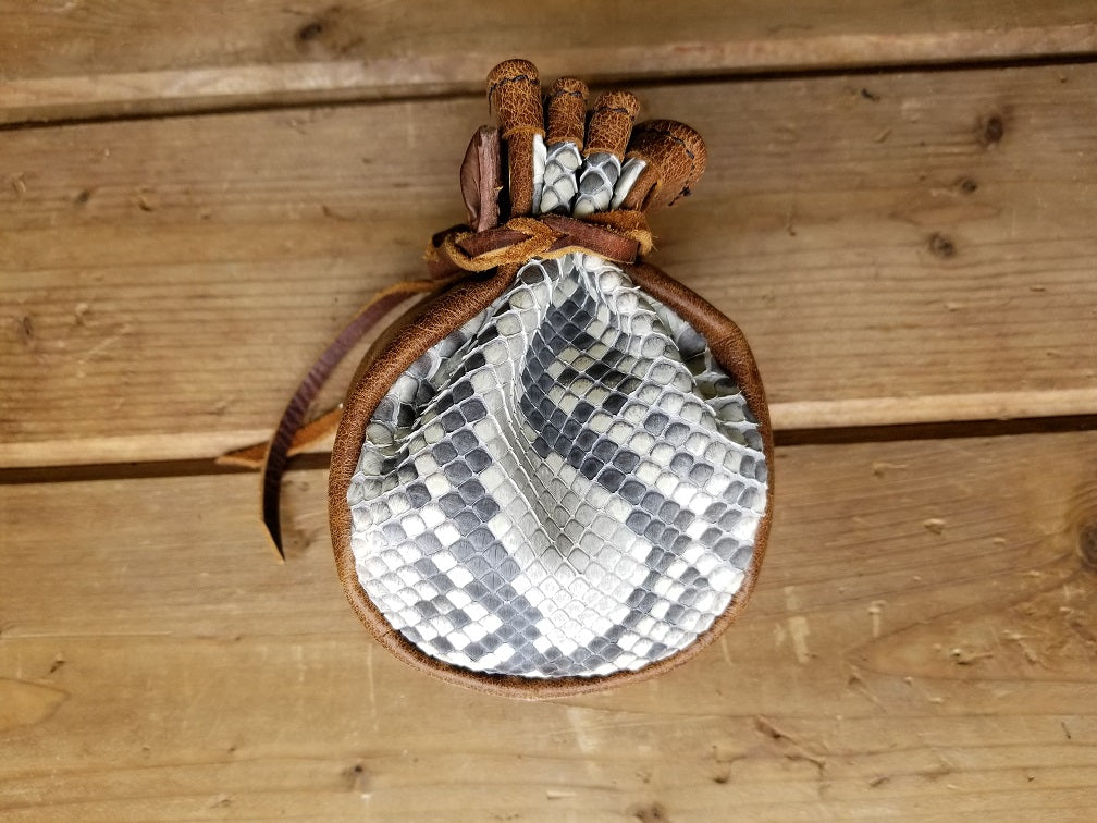 LEATHER DRAWSTRING POUCH