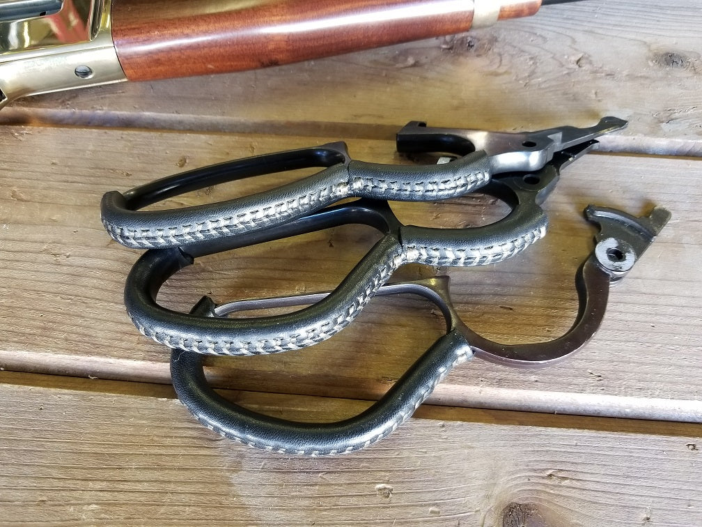 D4 Guns Handcrafted Large Loop Leather Lever Wrap